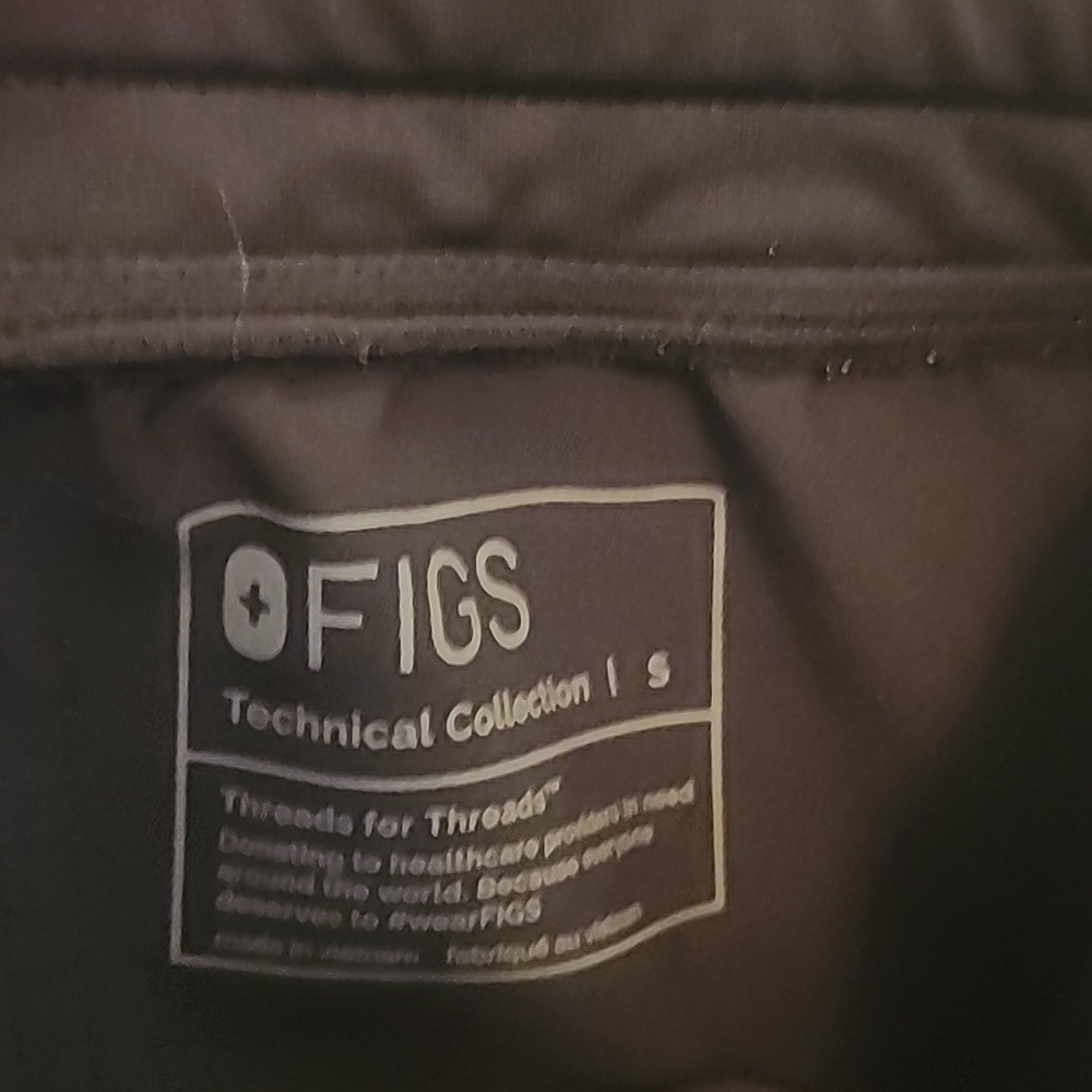 Figs Black Women's Jogger Pants - Picture 3 of 3